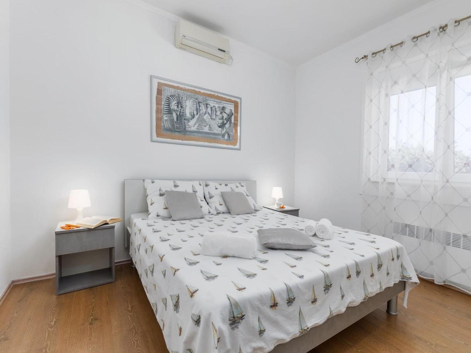 With Private Pool And Jacuzzi Apartment Pula