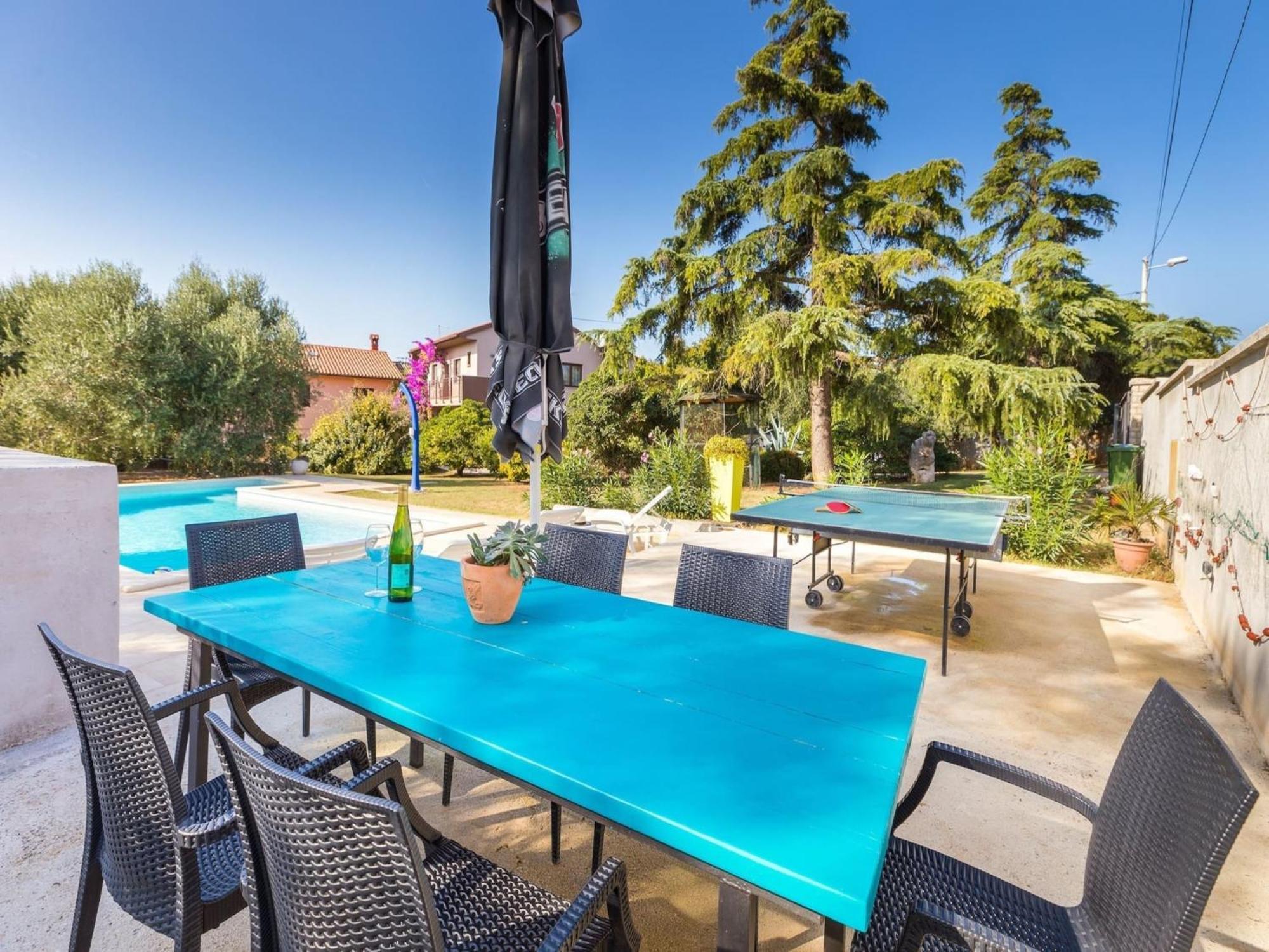 Apartman With Private Pool And Jacuzzi Pula