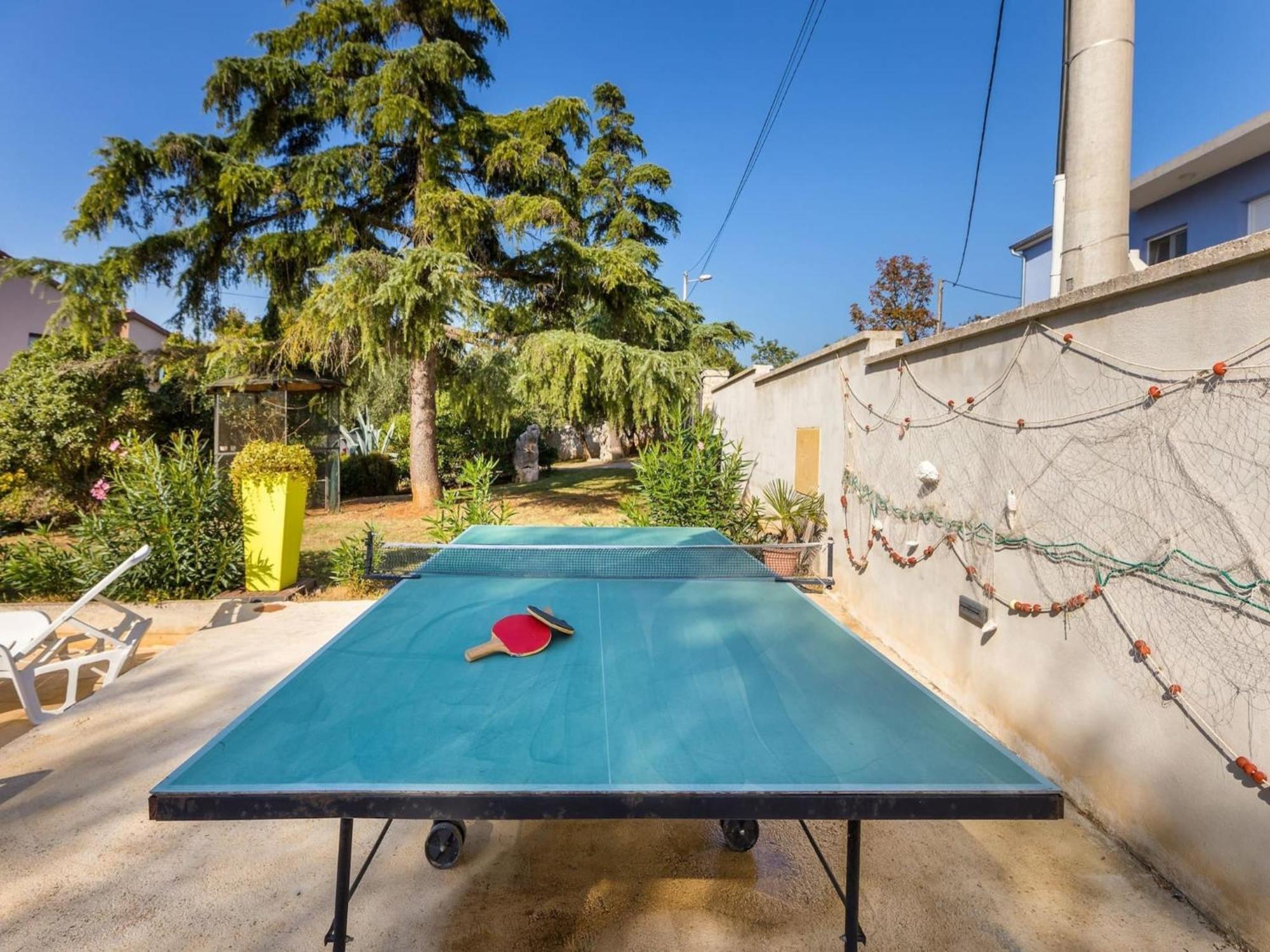 With Private Pool And Jacuzzi Apartman